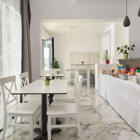 Bed & Breakfast Znjan - Sea View 4*