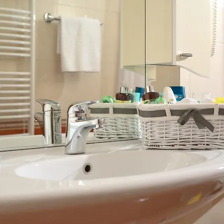 Znjan - Sea View Bed and Breakfast 4*