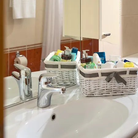 Znjan - Sea View Bed and Breakfast 4*